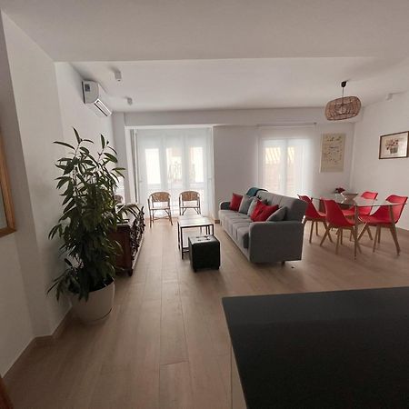 Precioso Apartamento Con Patio Granada Bagian luar foto