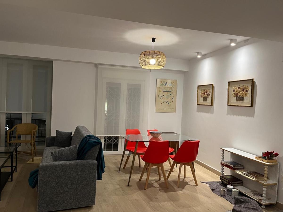 Precioso Apartamento Con Patio Granada Bagian luar foto