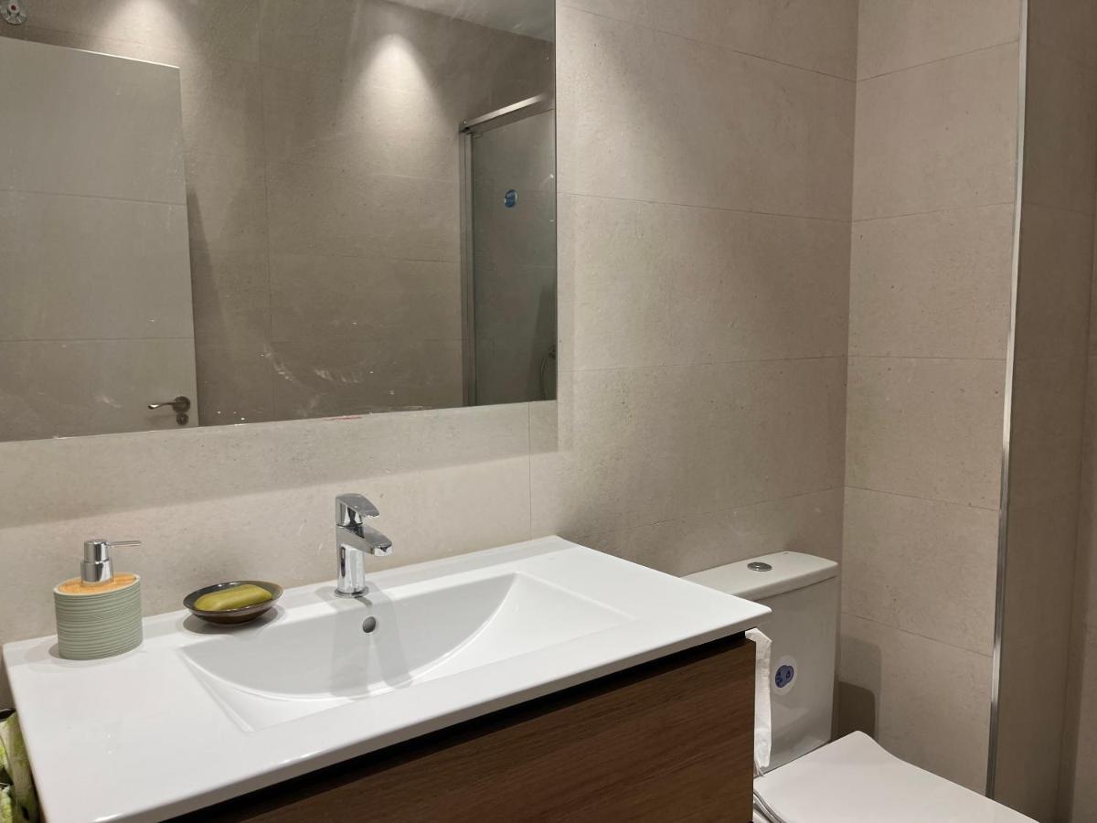 Precioso Apartamento Con Patio Granada Bagian luar foto