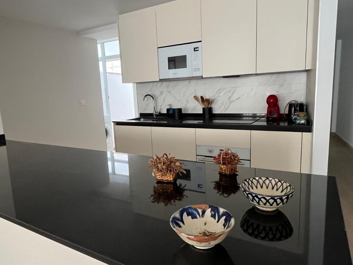 Precioso Apartamento Con Patio Granada Bagian luar foto