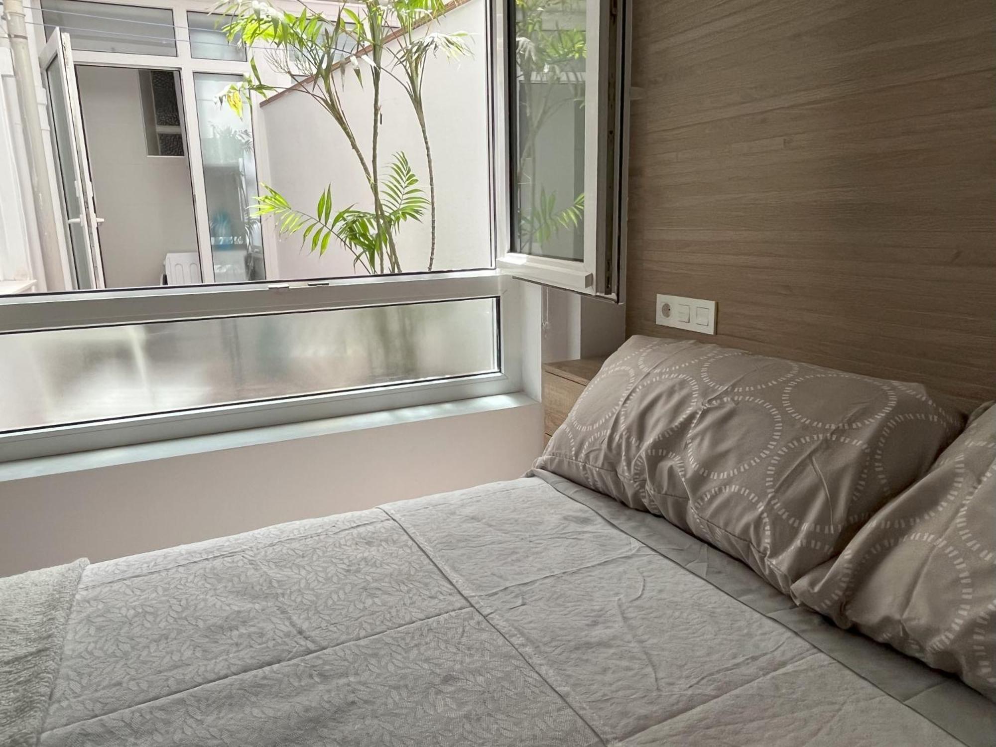 Precioso Apartamento Con Patio Granada Bagian luar foto