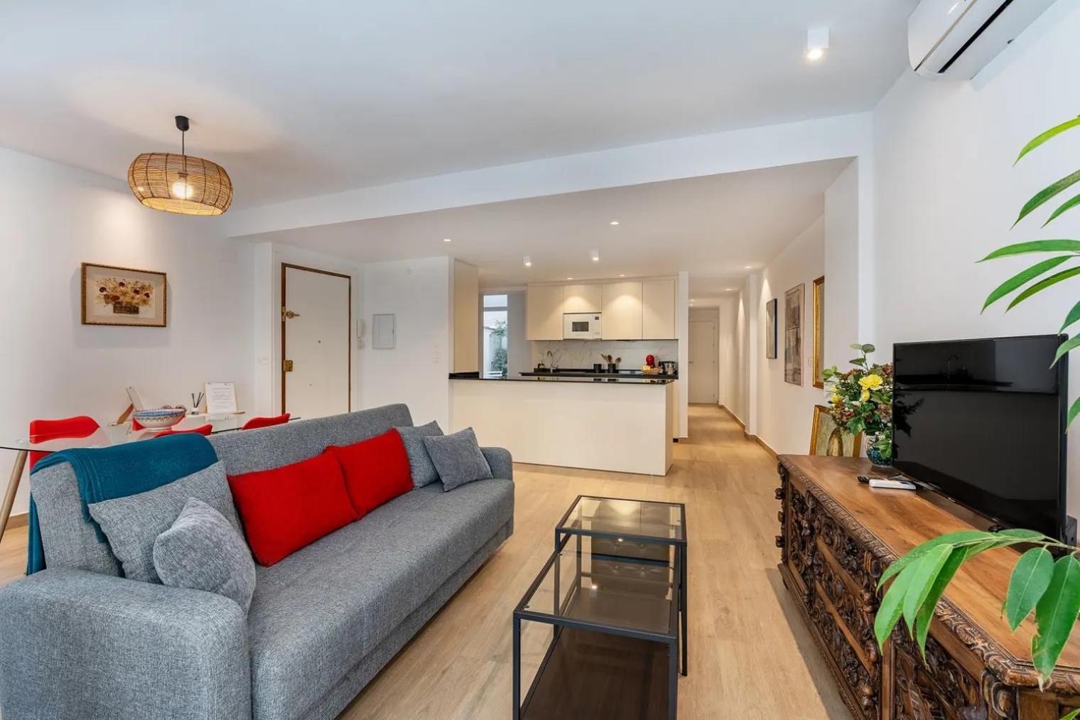 Precioso Apartamento Con Patio Granada Bagian luar foto